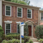 Facade & Curb Appeal