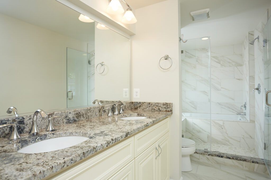 11 Leadbeater St Alexandria VA 22305 Master Bathroom