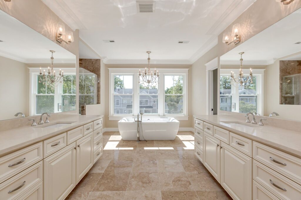 2108 Windsor Rd Alexandria VA 22307 Master Bathroom 3