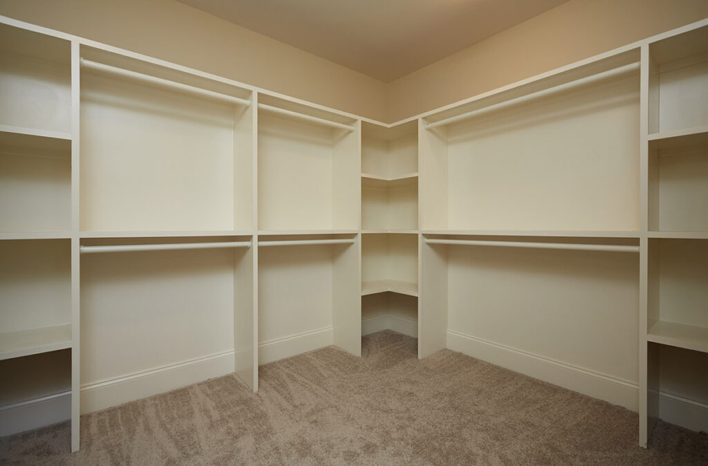 2214 Trinidad St N Falls Church VA 22043 Walk In Closet