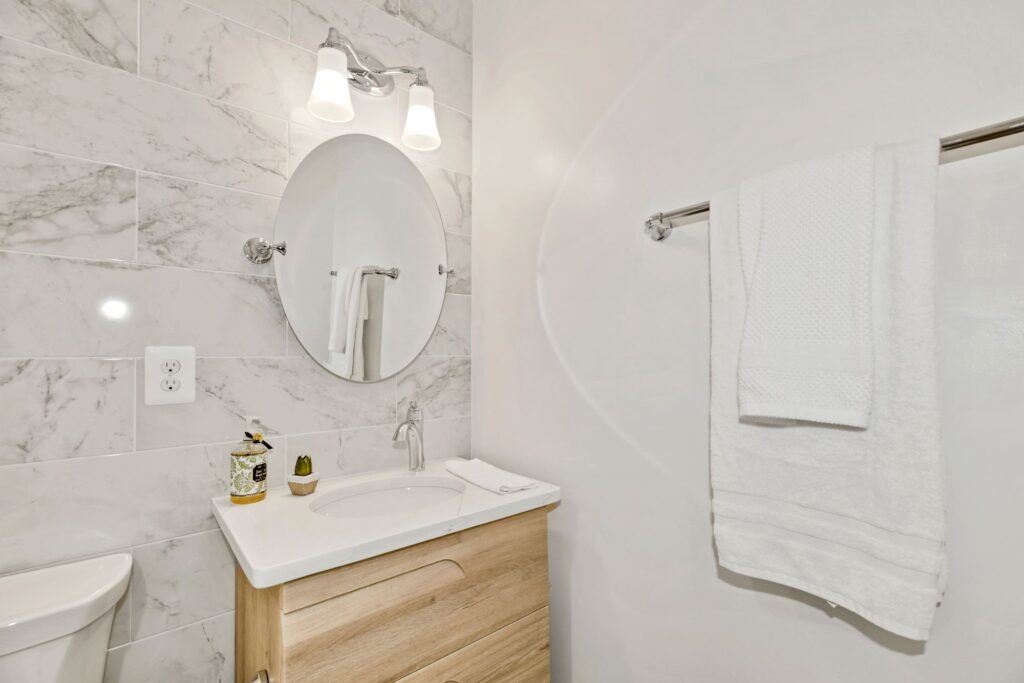 2762 N. Randolph Street Arlington VA Bathroom 3