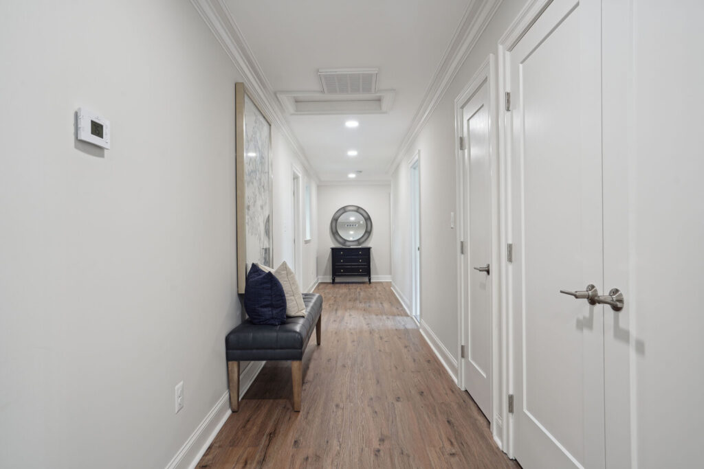 4129 Hunt Road - Hallway