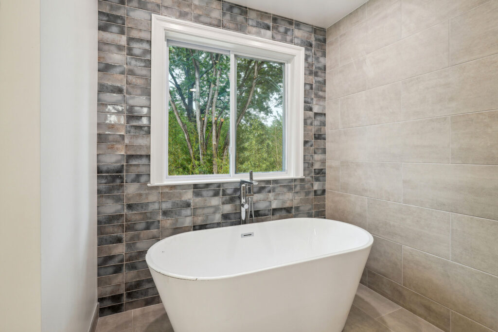 4129 Hunt Road - Primary Bathroom 3