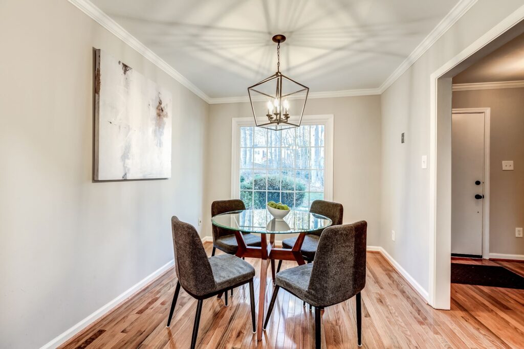 5413 Long Boat Ct. Fairfax VA 22032 - Dining Room