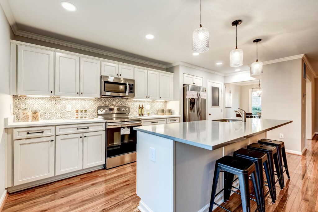 5413 Long Boat Ct. Fairfax VA 22032 - Kitchen