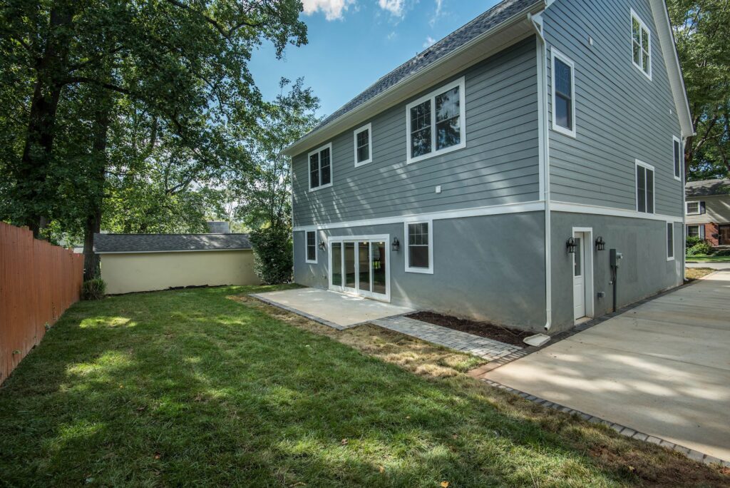5508 23rd St N Arlington VA - Backyard