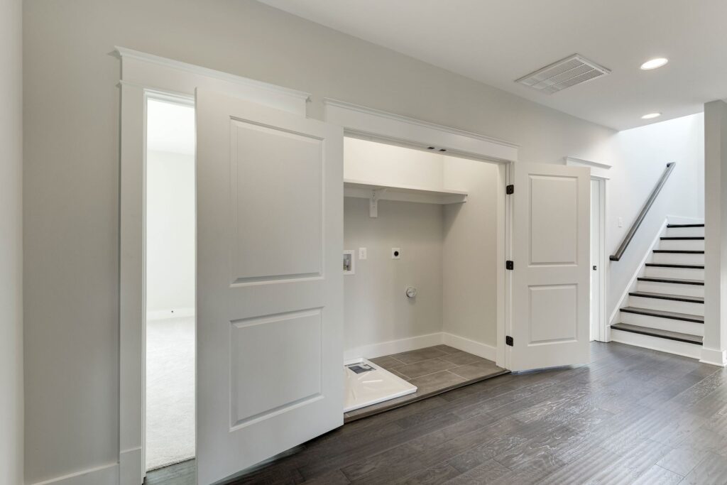 5508 23rd St N Arlington VA - Laundry