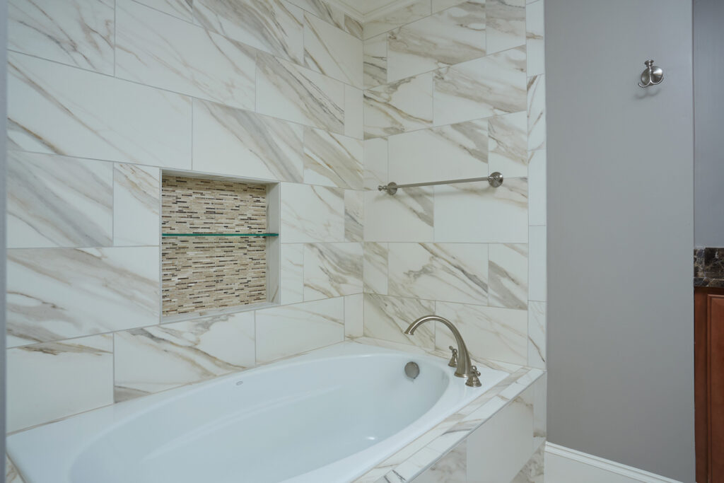 5710 25th St N Arlington VA 22207 Master Bathroom 2
