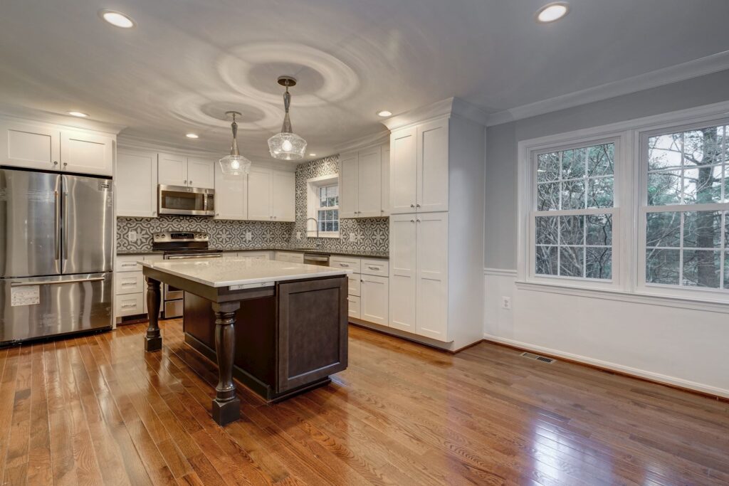 661 N Armistead St Alexandria VA 22312 Kitchen 2