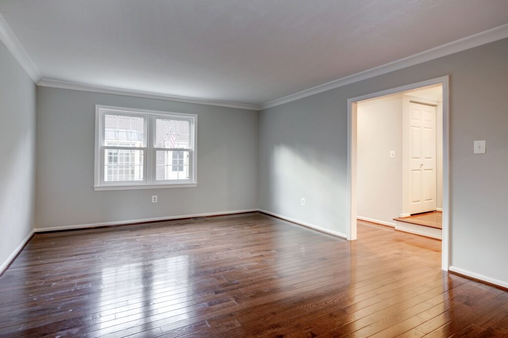 661 N Armistead St Alexandria VA 22312 Living Room