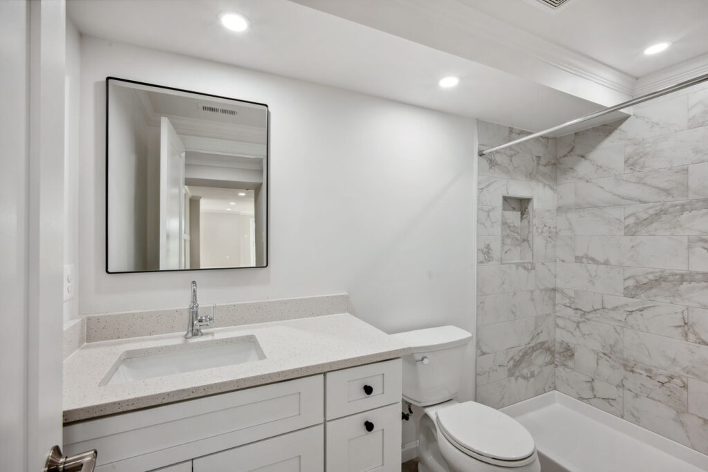 8111 Ainsworth Ave Springfield VA Bathroom 2