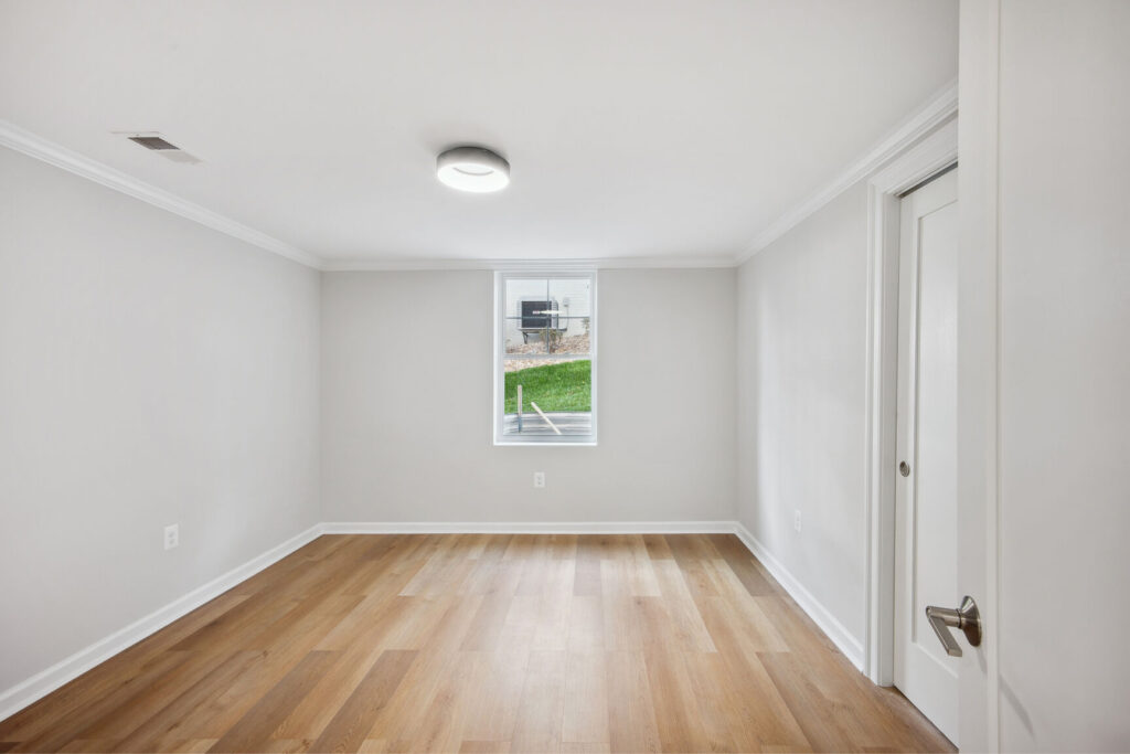 8111 Ainsworth Ave Springfield VA Bedroom 2