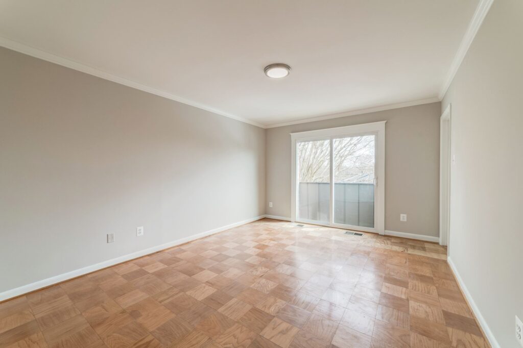 8314 Highcliffe CT Annadale 22003 Family Room