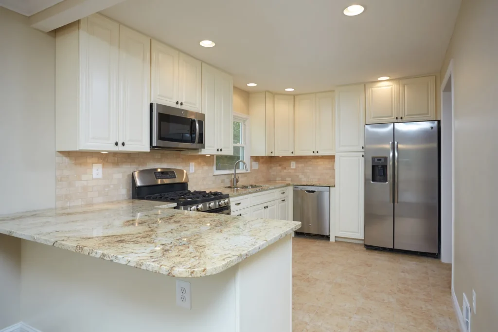 3607 Pinetree Terrace - Kitchen