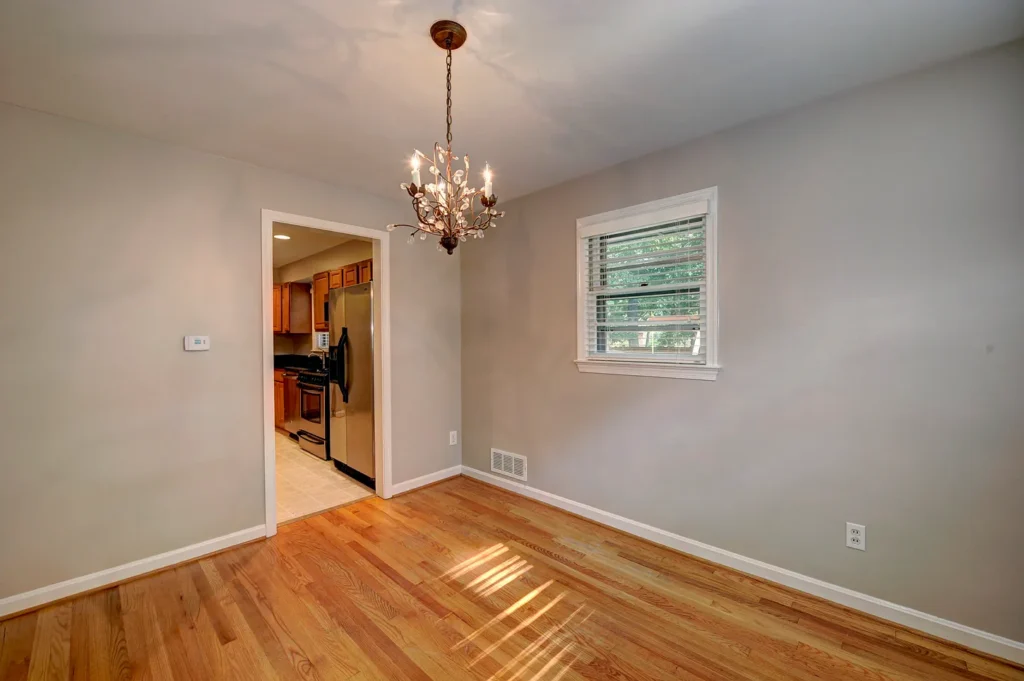 5208 Ninian Avenue - Dining Room 3