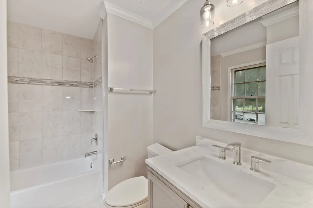 5338 Danbury Forest Drive - Bathroom