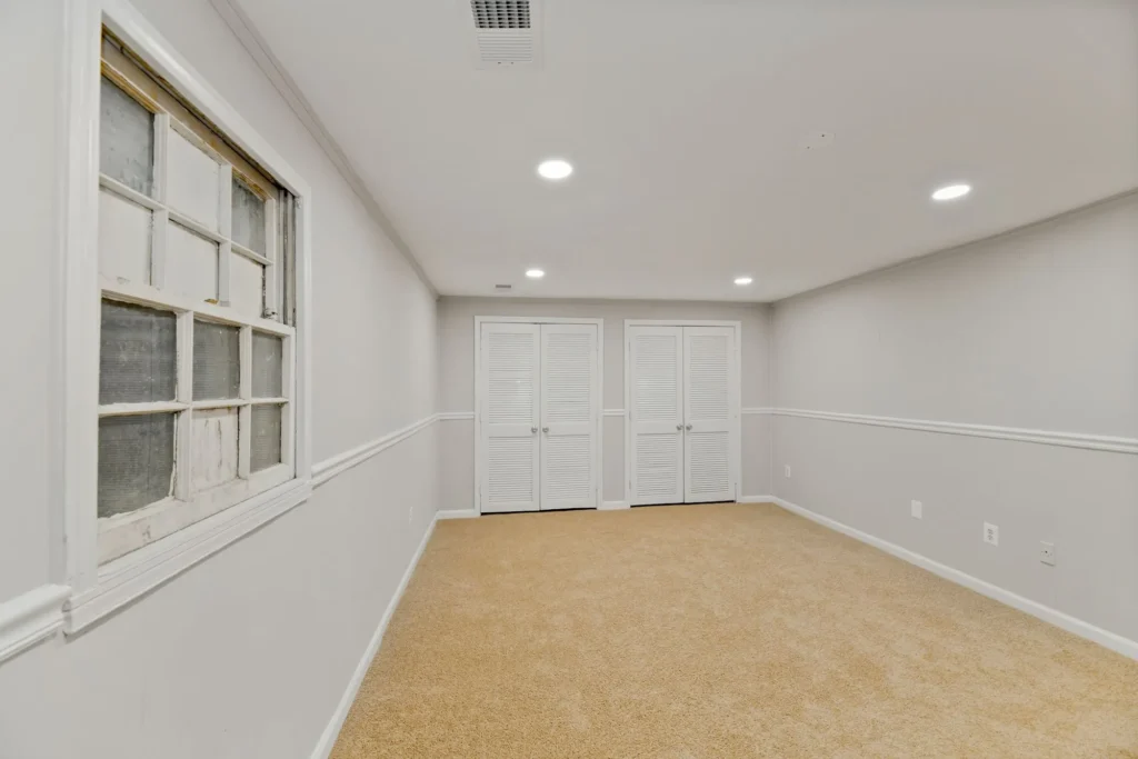 5338 Danbury Forest Drive - Bedroom