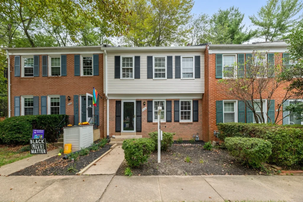 5338 Danbury Forest Drive