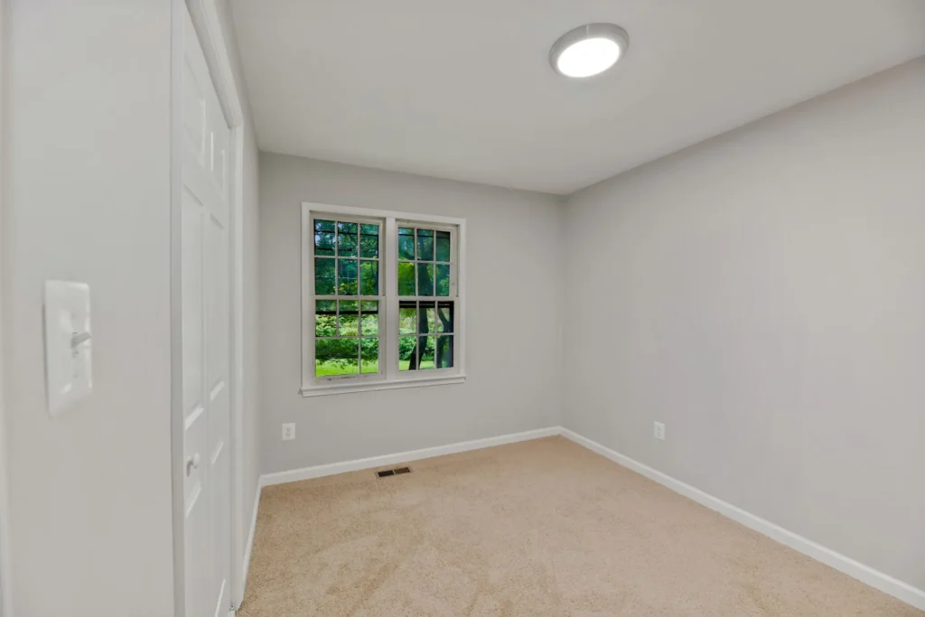 5338 Danbury Forest Drive - Office