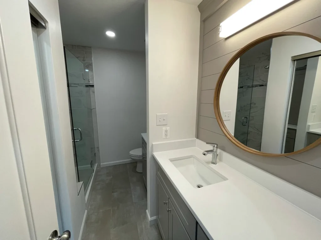 5523 Starboard Court - Primary Bathroom