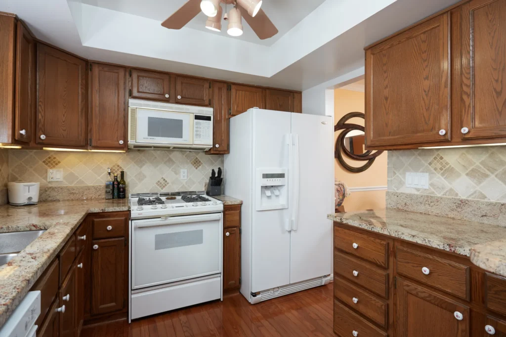 7114 Captains Cove Court - Kitchen 2