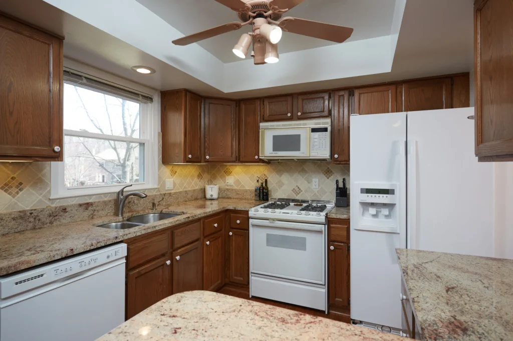 7114 Captains Cove Court - Kitchen 3