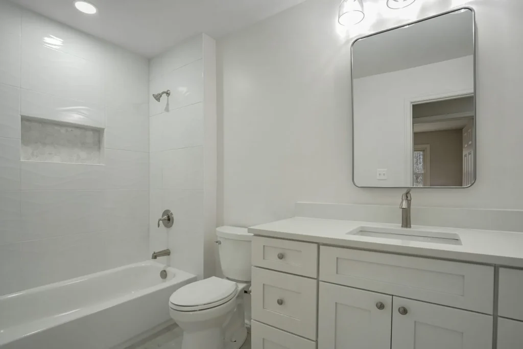 7149 Lake Cove Drive - Bathroom 3