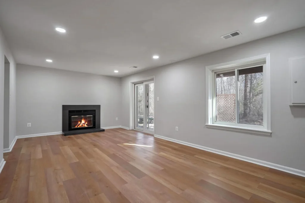 7149 Lake Cove Drive - Living Room