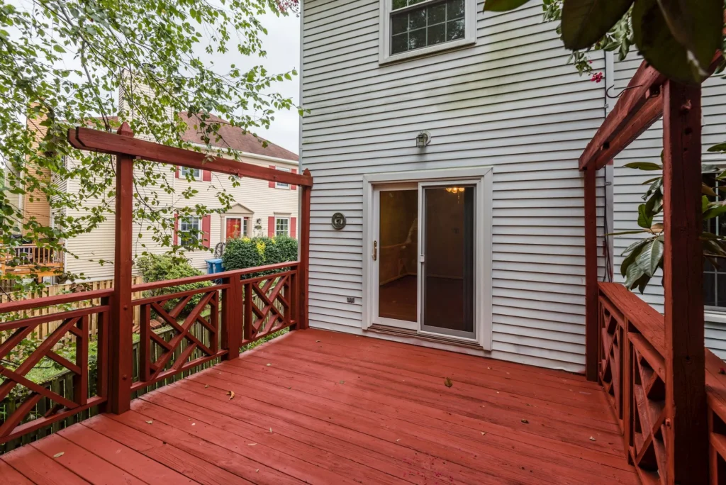 7159 Lake Cove Dr - Back Deck 2