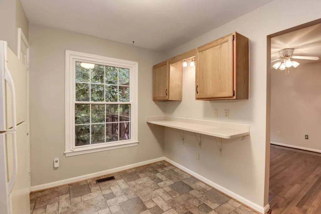 7159 Lake Cove Dr - Laundry Room