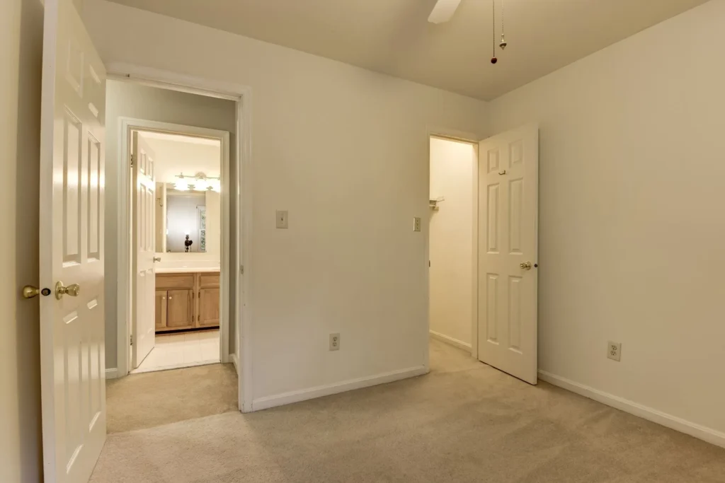 7159 Lake Cove Dr - Primary Bedroom 2