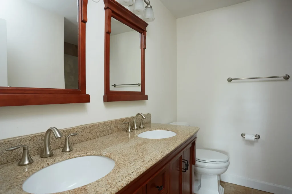7184 Lake Cove Drive - Bathroom