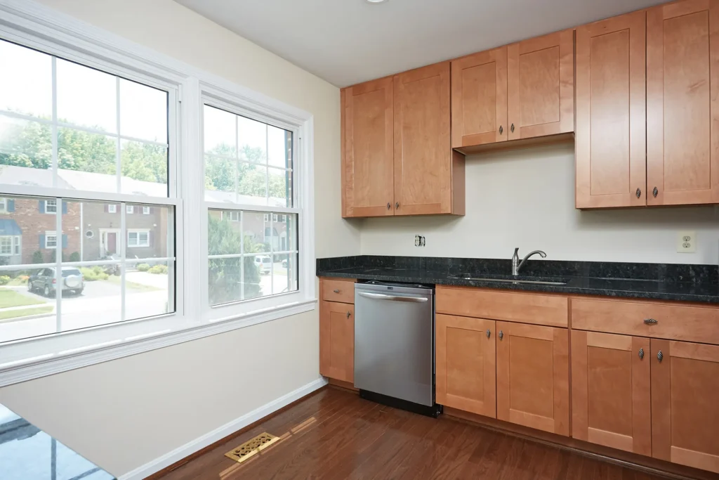 7184 Lake Cove Drive - Kitchen