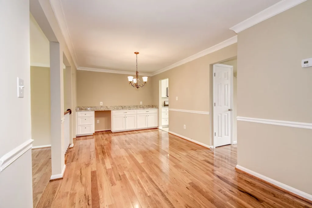 7201 Lake Cove Dr - Kitchen