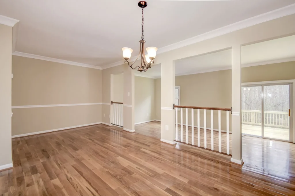 7201 Lake Cove Dr - Living Room