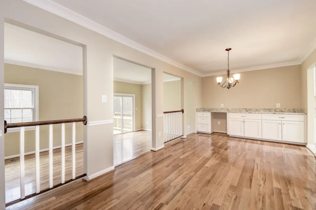 7201 Lake Cove Dr - Primary Bathroom