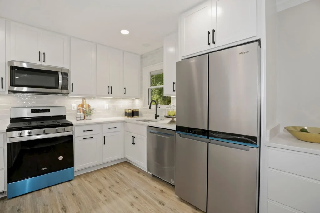 7647 Long Pine Drive - Kitchen 2