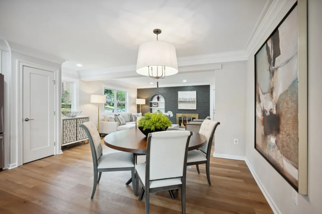 8005 Carrleigh Pkwy - Dining Room