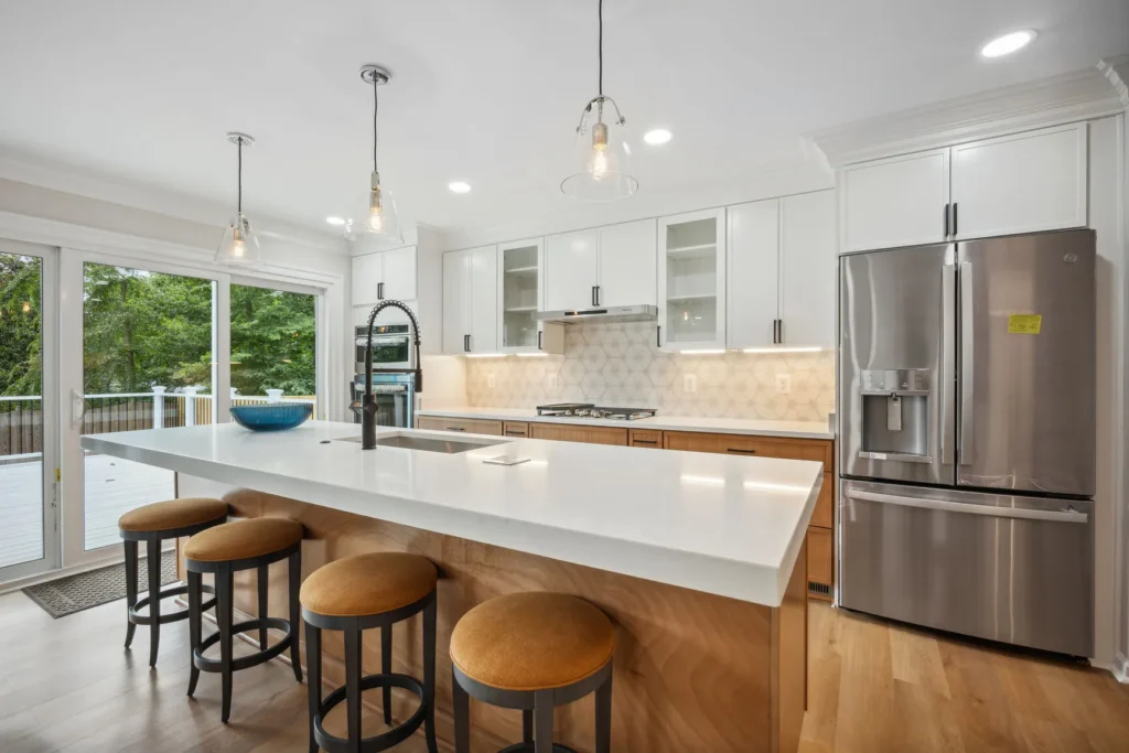 8005 Carrleigh Pkwy - Kitchen 2