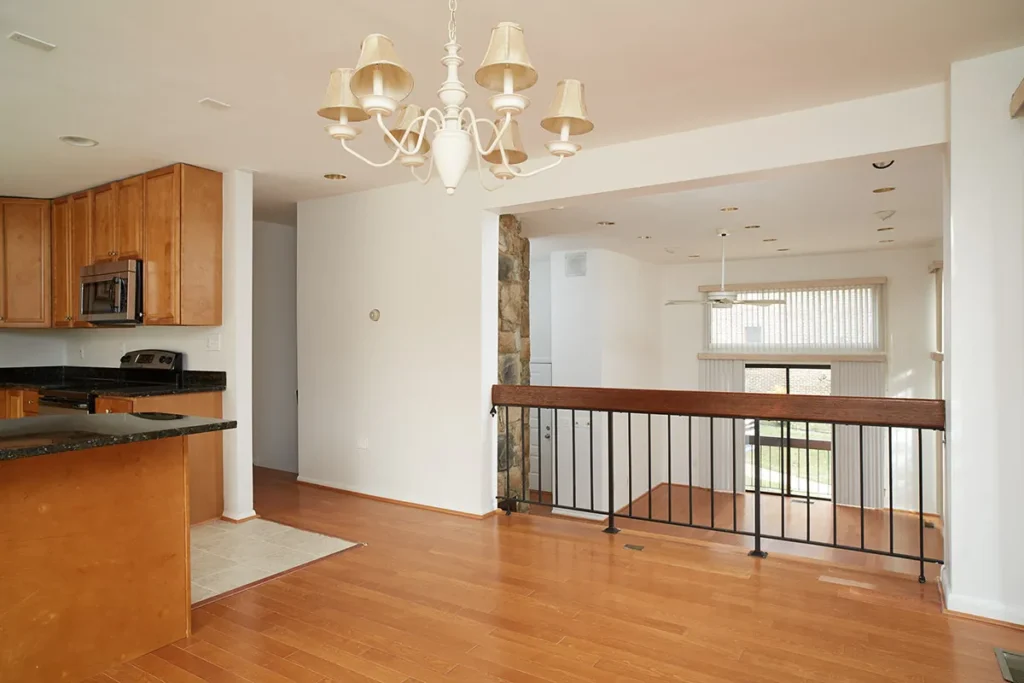 8715 Sheridan Farms Ct - Kitchen