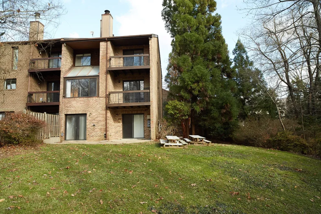 8715 Sheridan Farms Ct - Rear Exterior