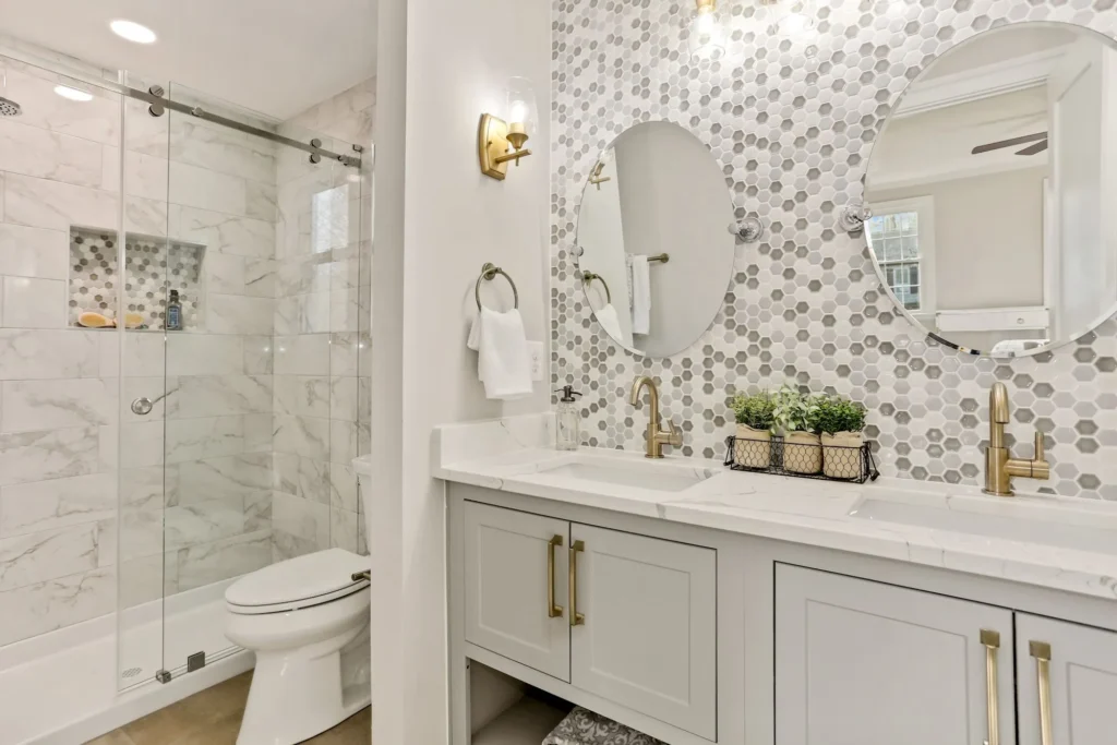 9006 Brook Ford Rd - Bathroom