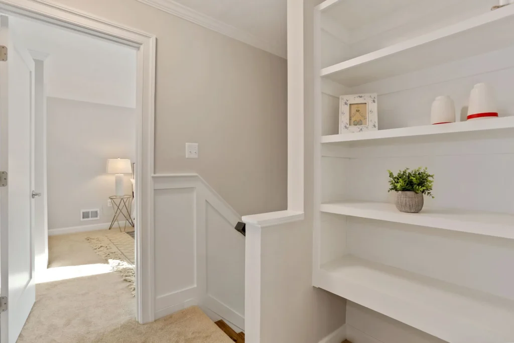 9006 Brook Ford Rd - Foyer