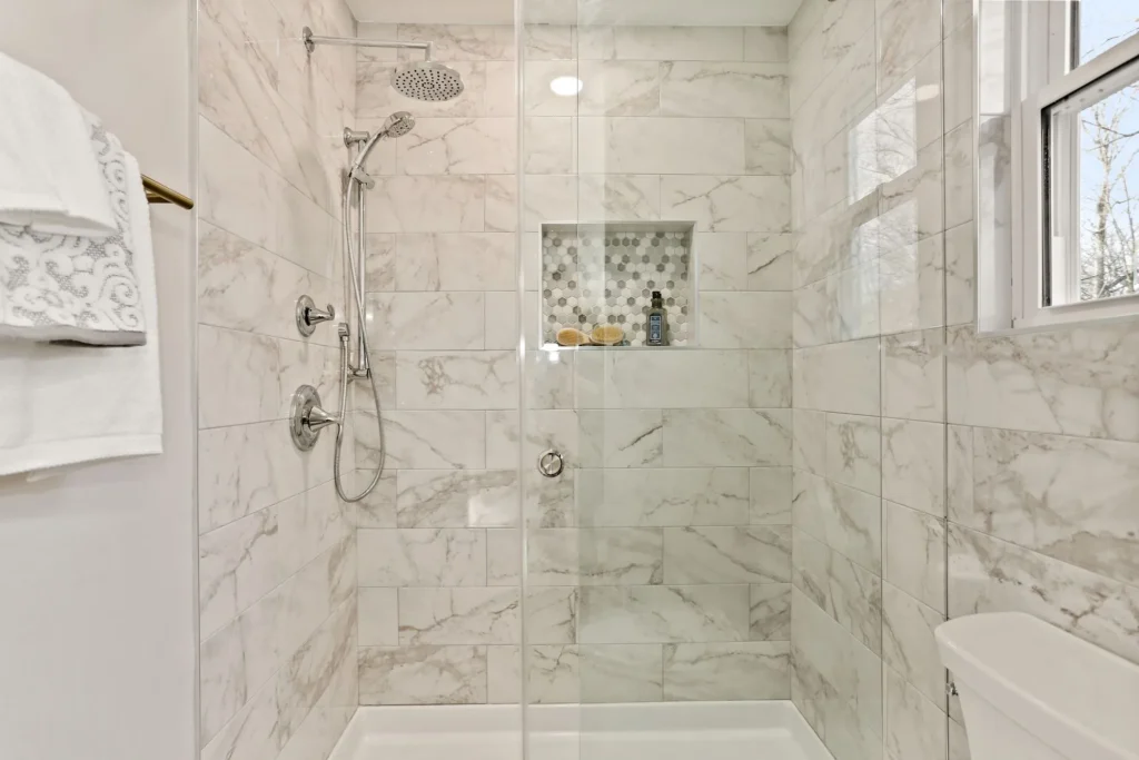 9006 Brook Ford Rd - Primary Bathroom