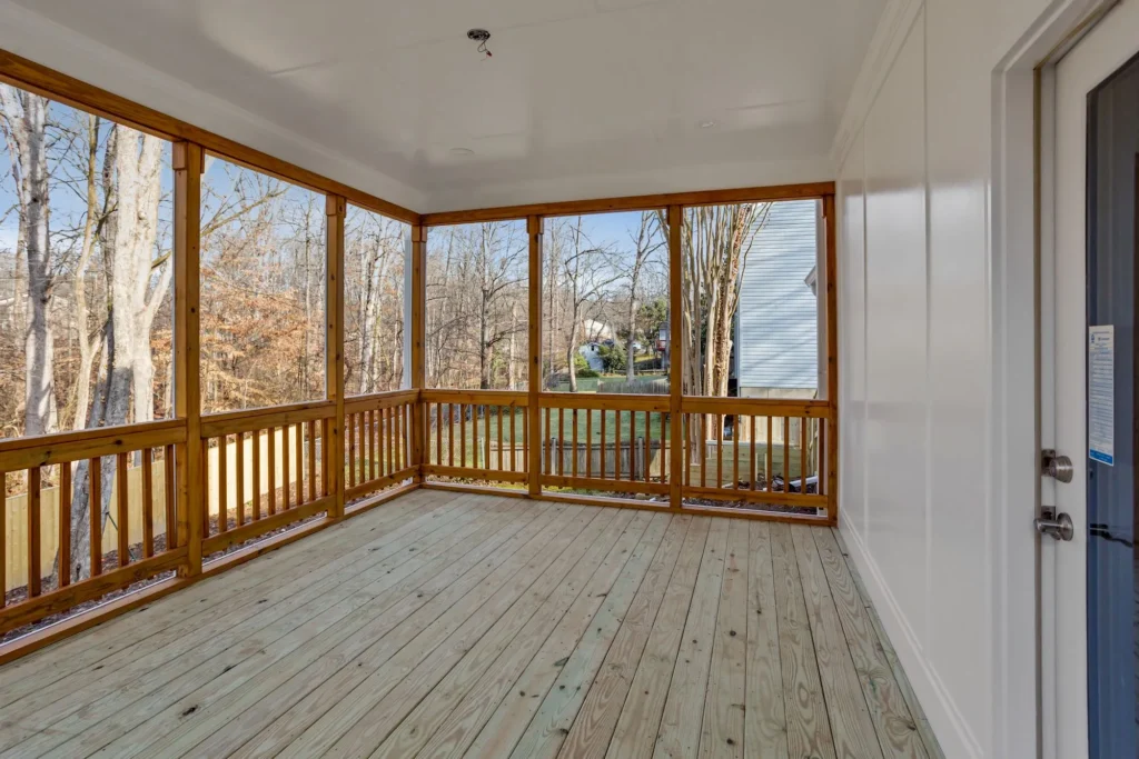 9006 Brook Ford Rd - Screened Porch