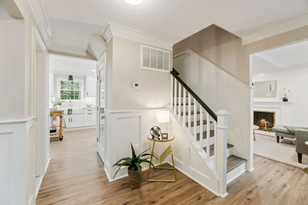 9208 Cutting Horse Ct - Foyer 2