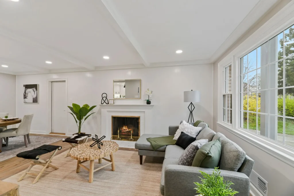 9208 Cutting Horse Ct - Living Room 2