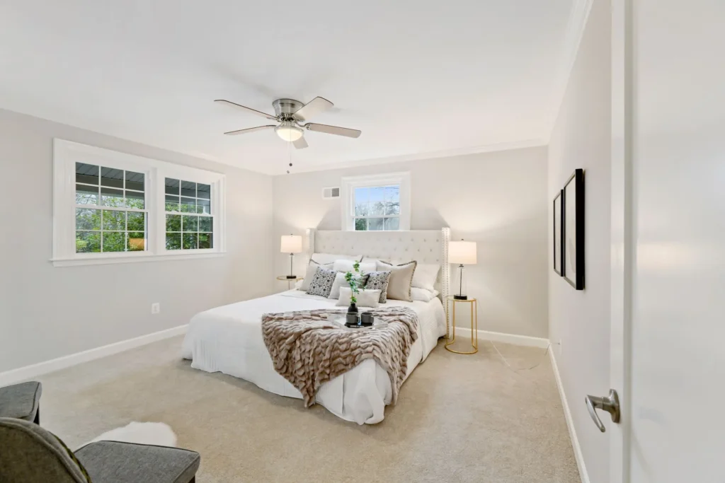 9208 Cutting Horse Ct - Primary Bedroom